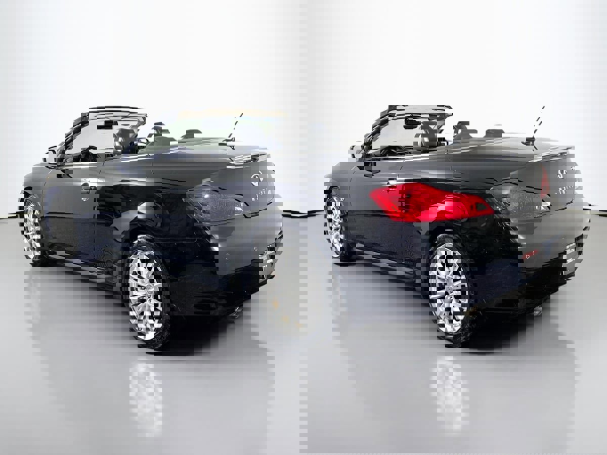 Used 2014 INFINITI Q60 Convertible w/ Premium Package image 8