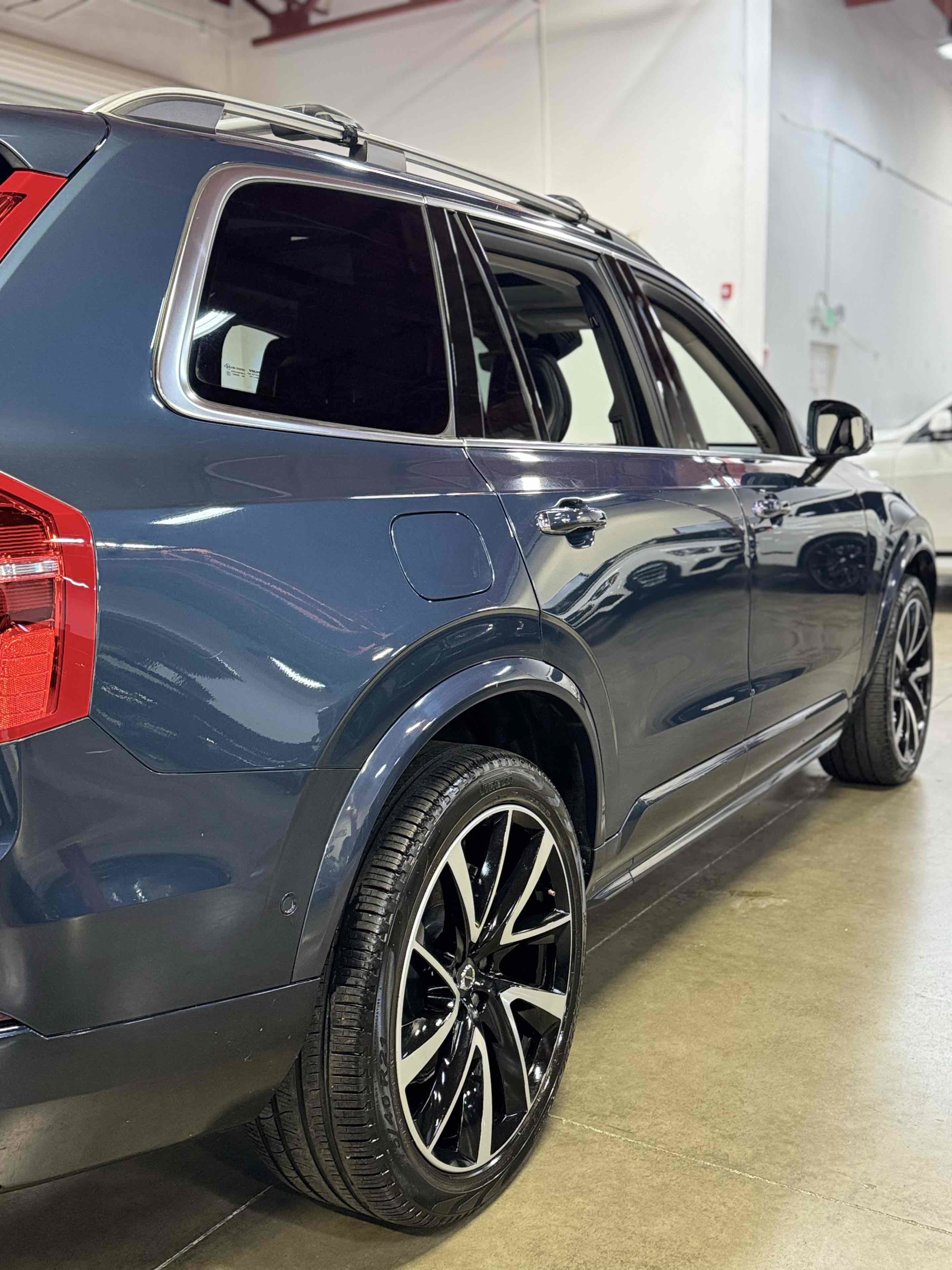 Used 2019 Volvo XC90 T6 Momentum w/ Advanced Package image 36