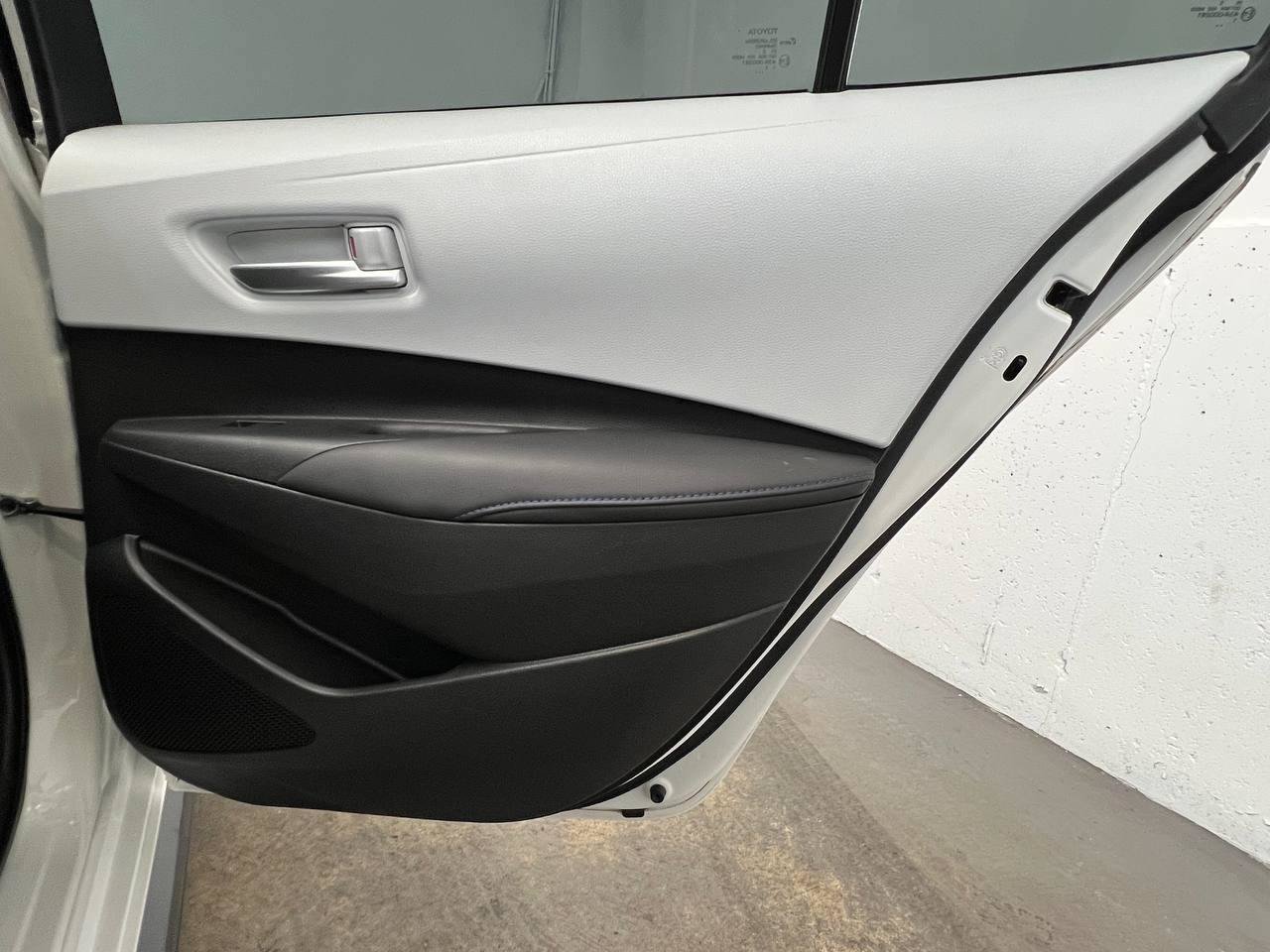 Used 2020 Toyota Corolla SE FWD image 13