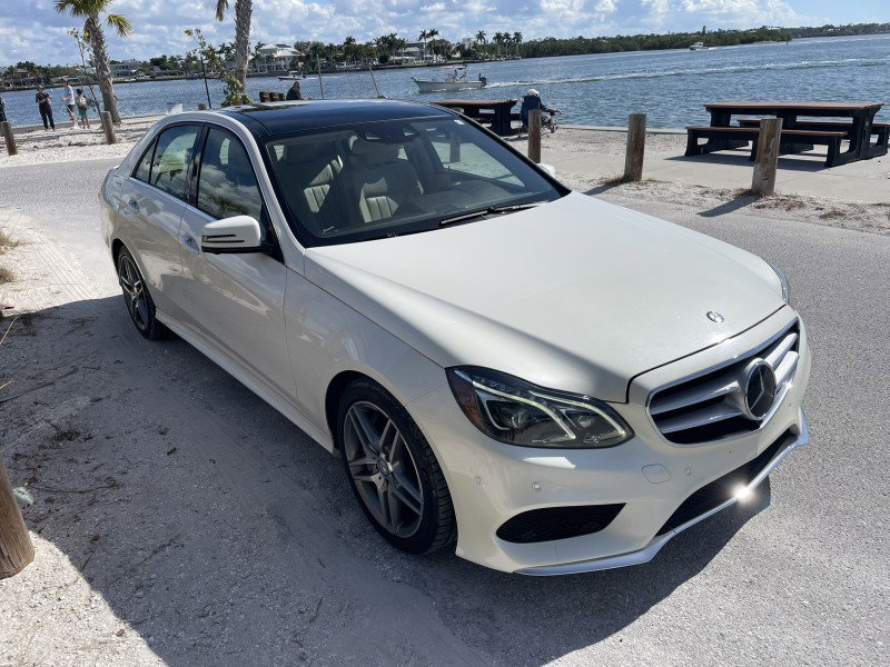 Used 2014 Mercedes-Benz E 550 4MATIC Sedan image 33