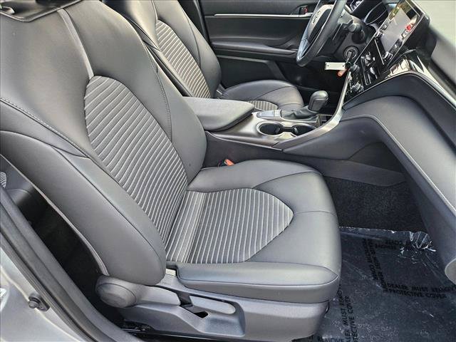 Used 2023 Toyota Camry SE FWD image 19
