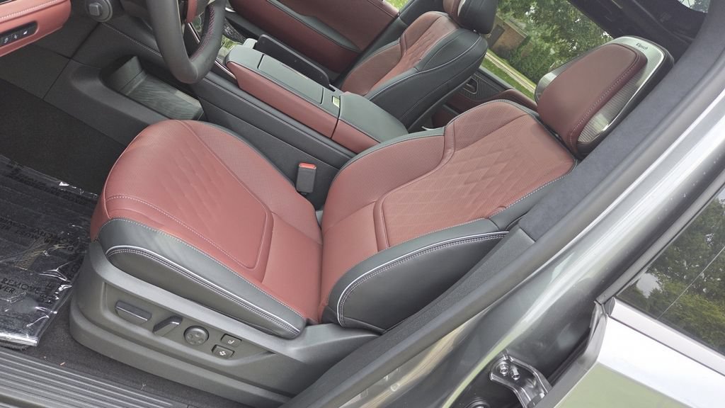 New 2026 INFINITI QX80 Autograph w/ Premium Cargo Package AWD/4WD image 14