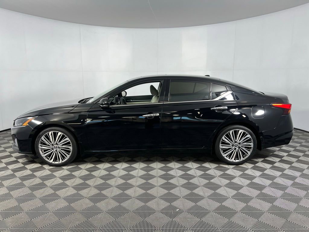 Used 2023 Nissan Altima 2.5 SL image 10