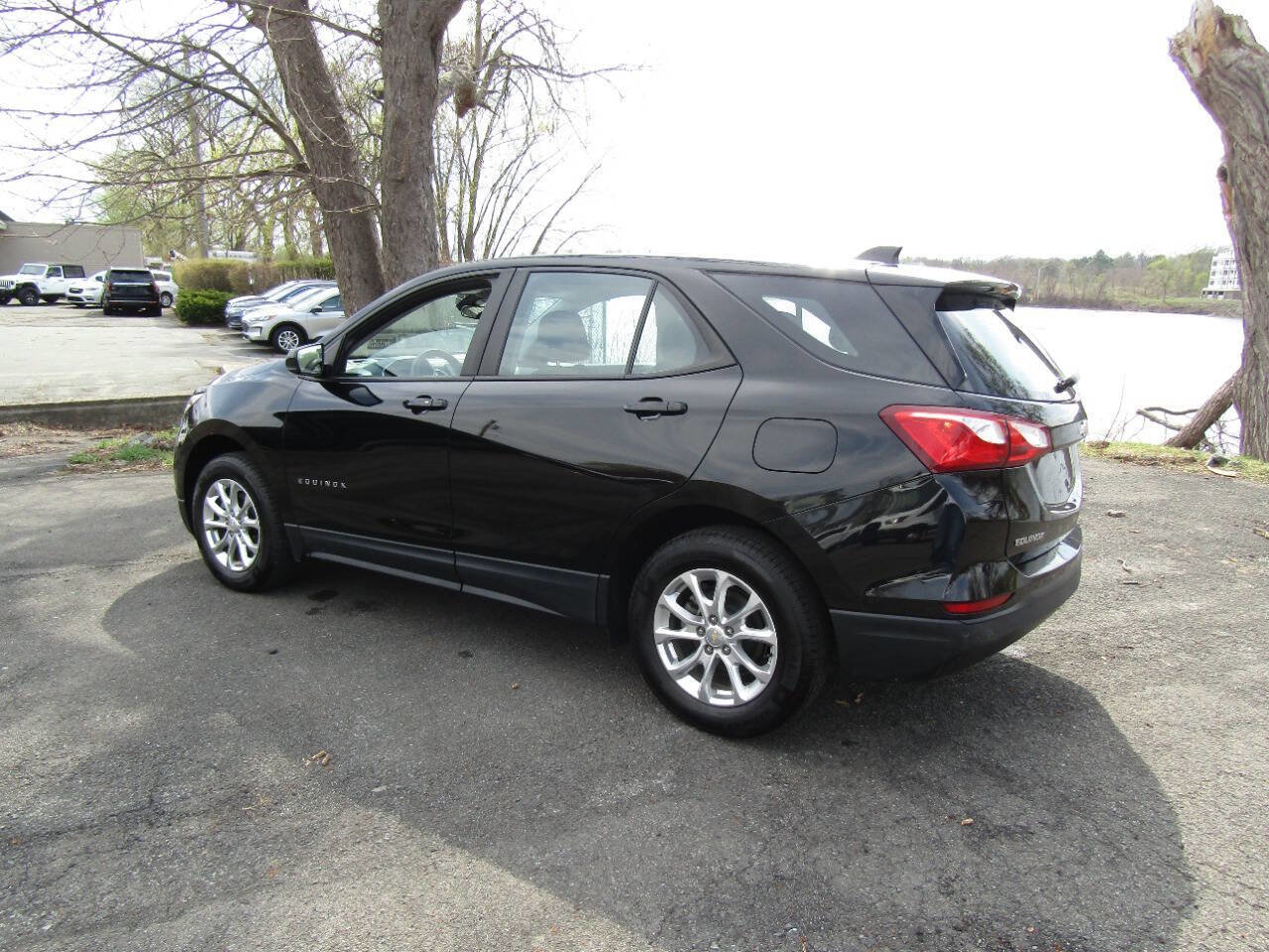 Used 2021 Chevrolet Equinox LS AWD/4WD image 35