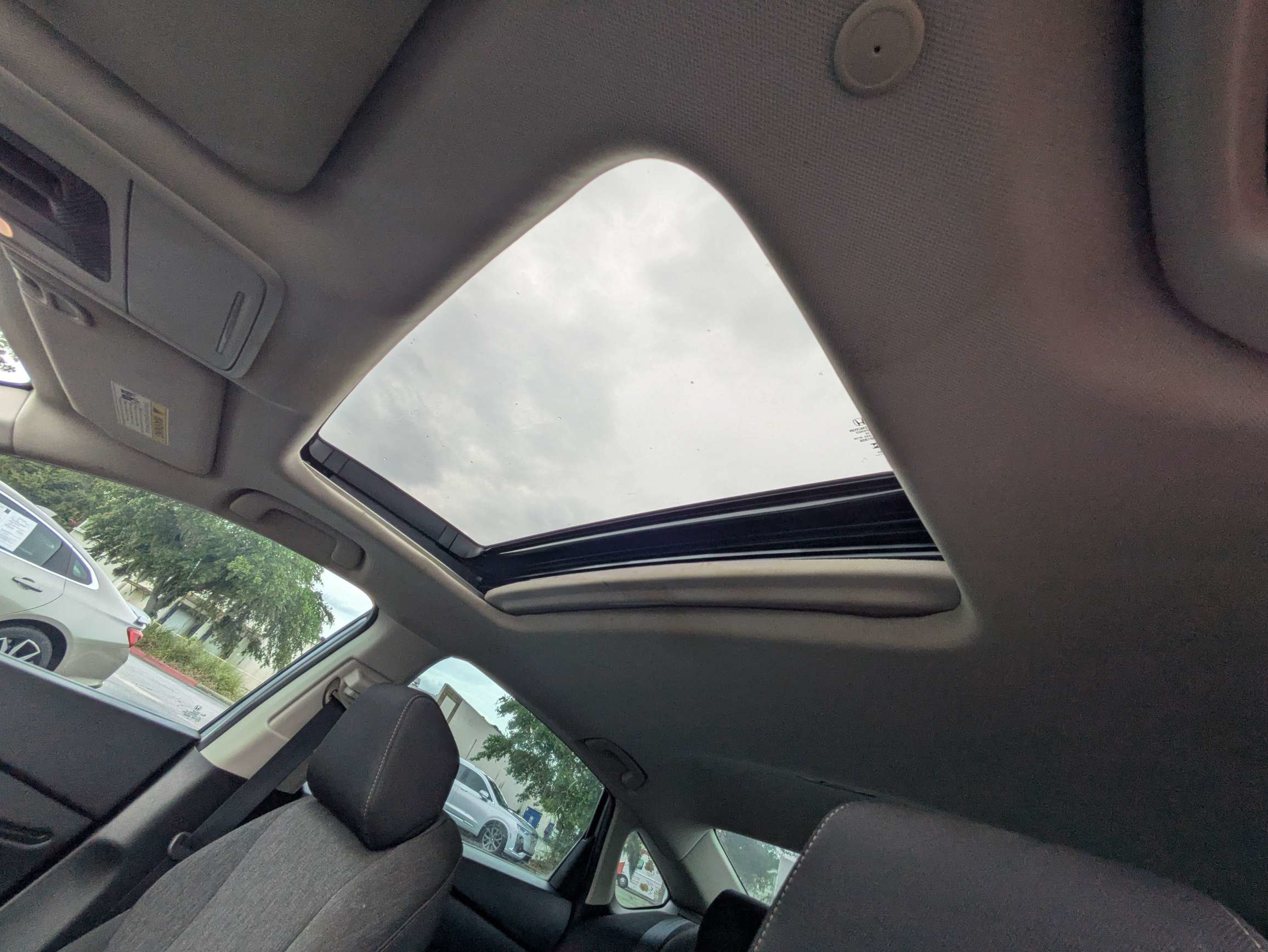 Used 2023 Honda Accord EX image 11