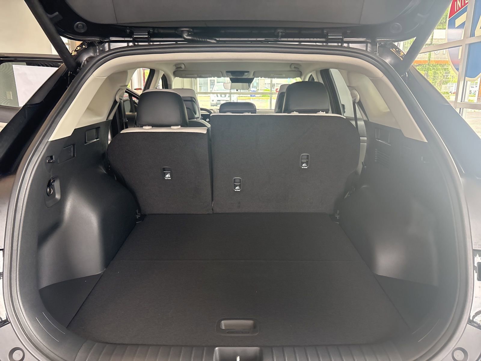 New 2026 Kia Sportage EX image 11