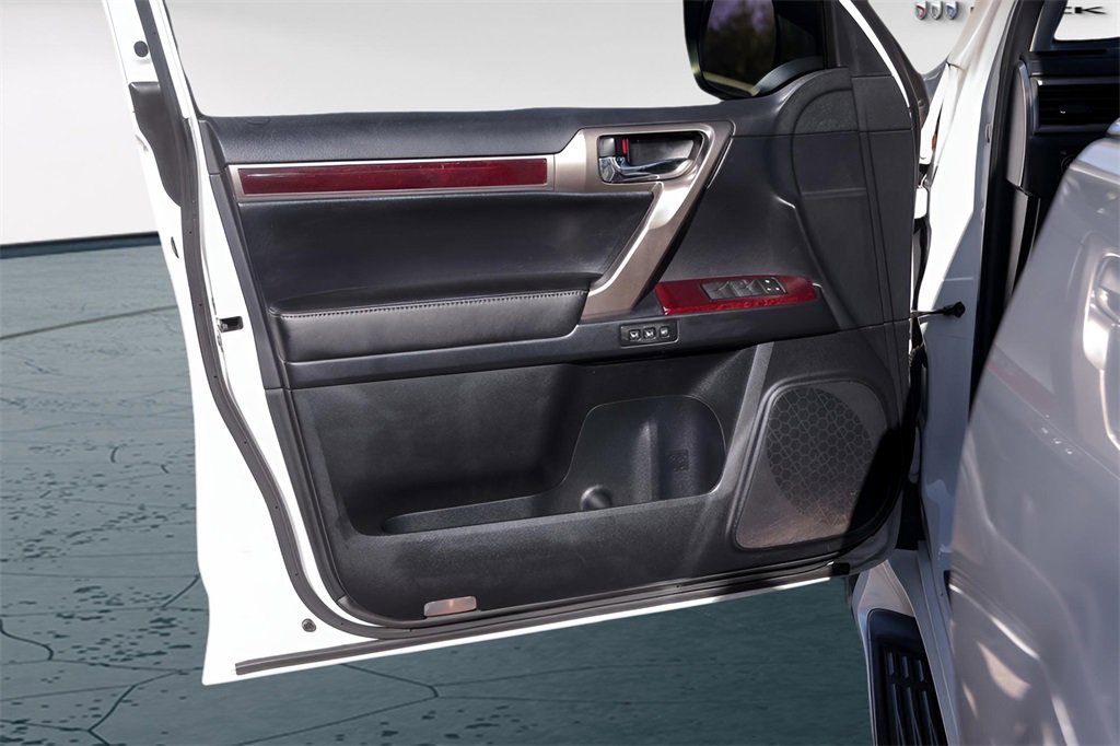 Used 2017 Lexus GX 460 Premium image 27