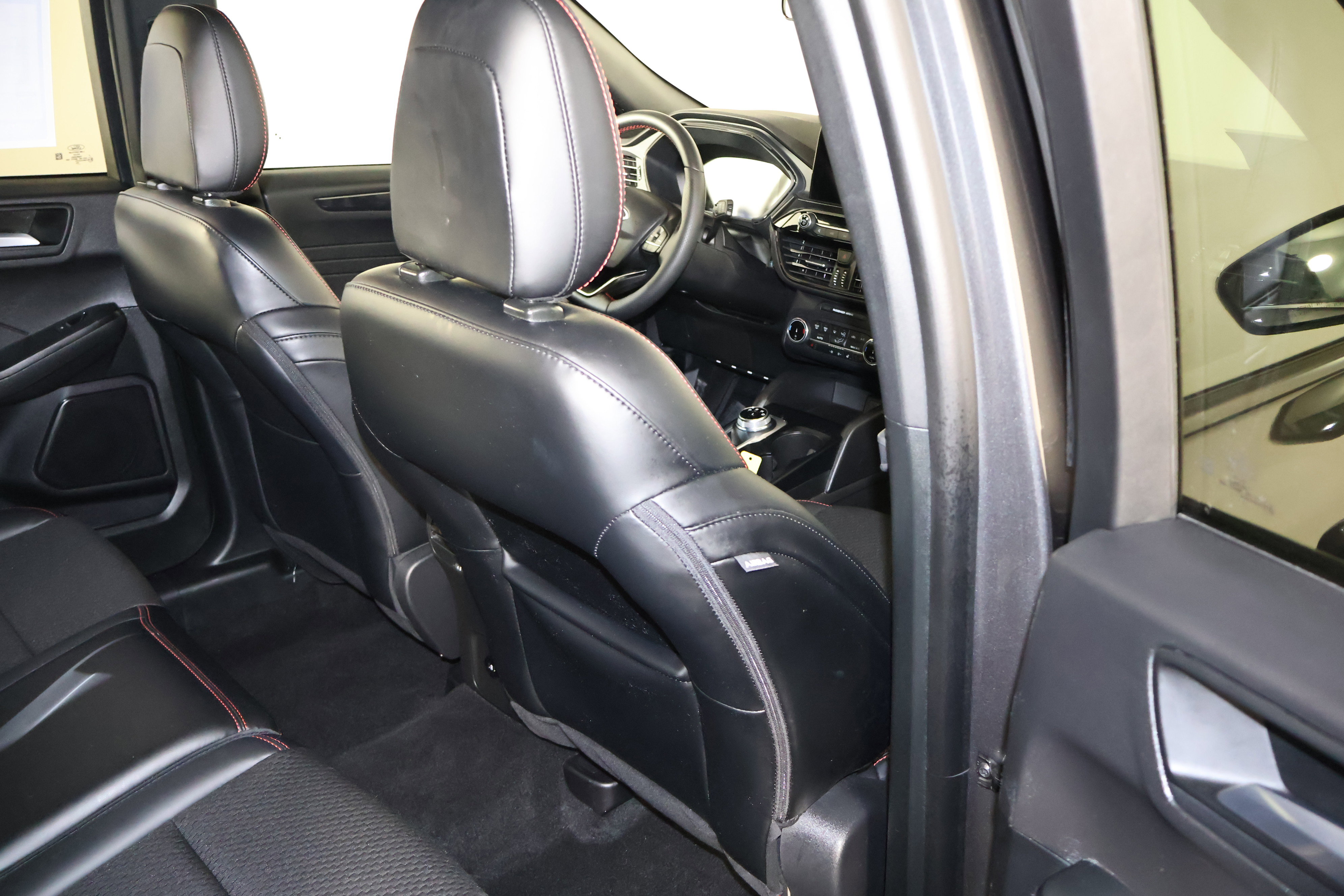 Used 2025 Ford Escape ST-Line Select image 43