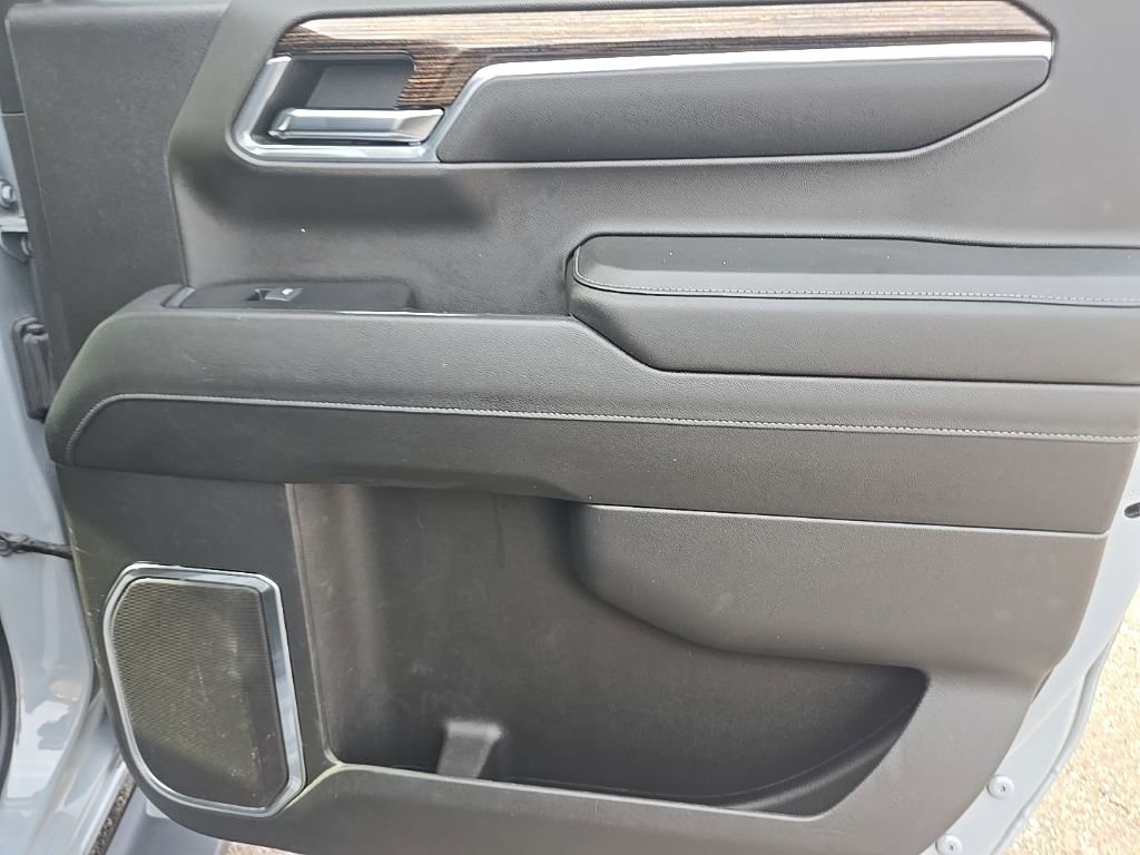 Used 2024 GMC Sierra 1500 Elevation w/ Preferred Package image 29