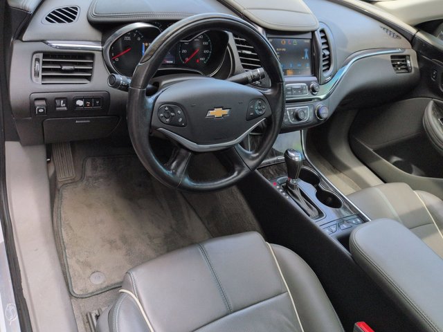 Used 2014 Chevrolet Impala LTZ FWD image 13