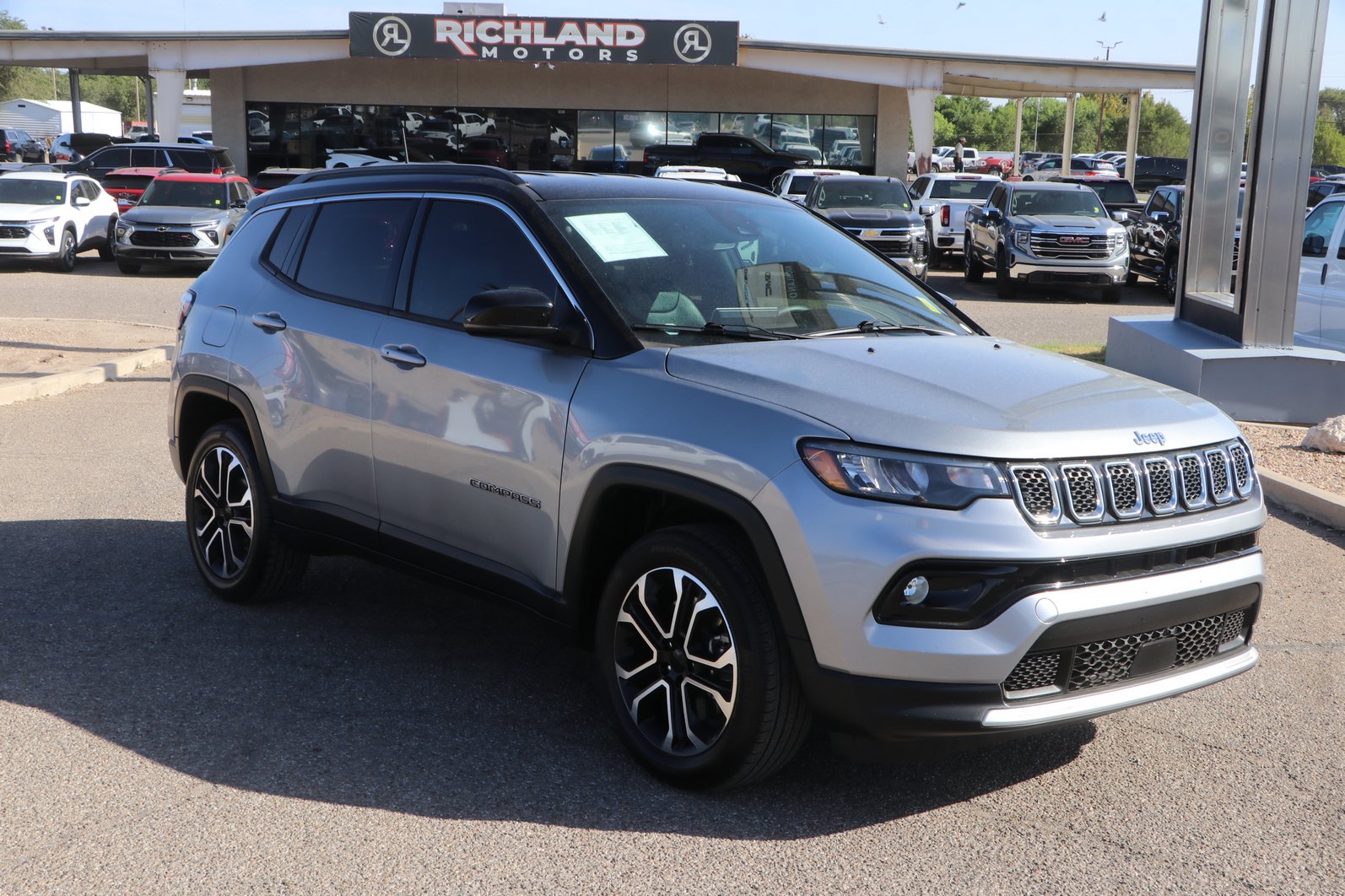 Used 2024 Jeep Compass Limited AWD/4WD image 1