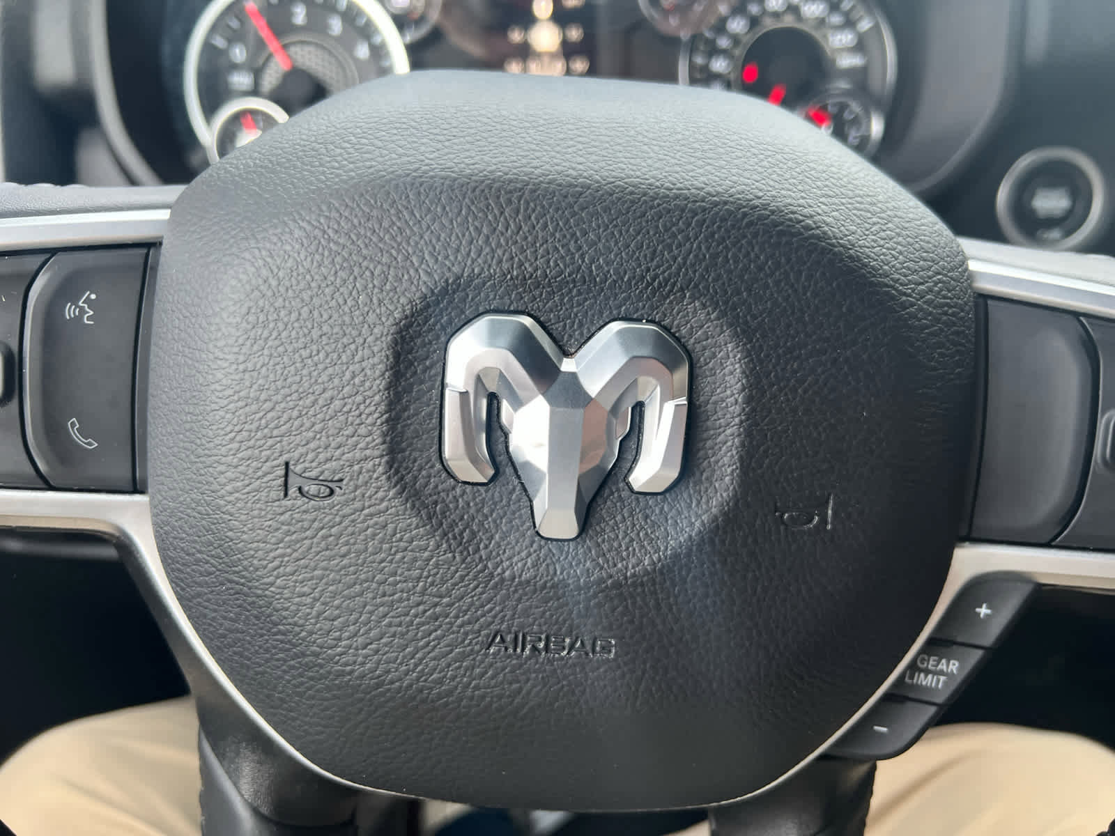 Used 2024 RAM 2500 Big Horn image 23