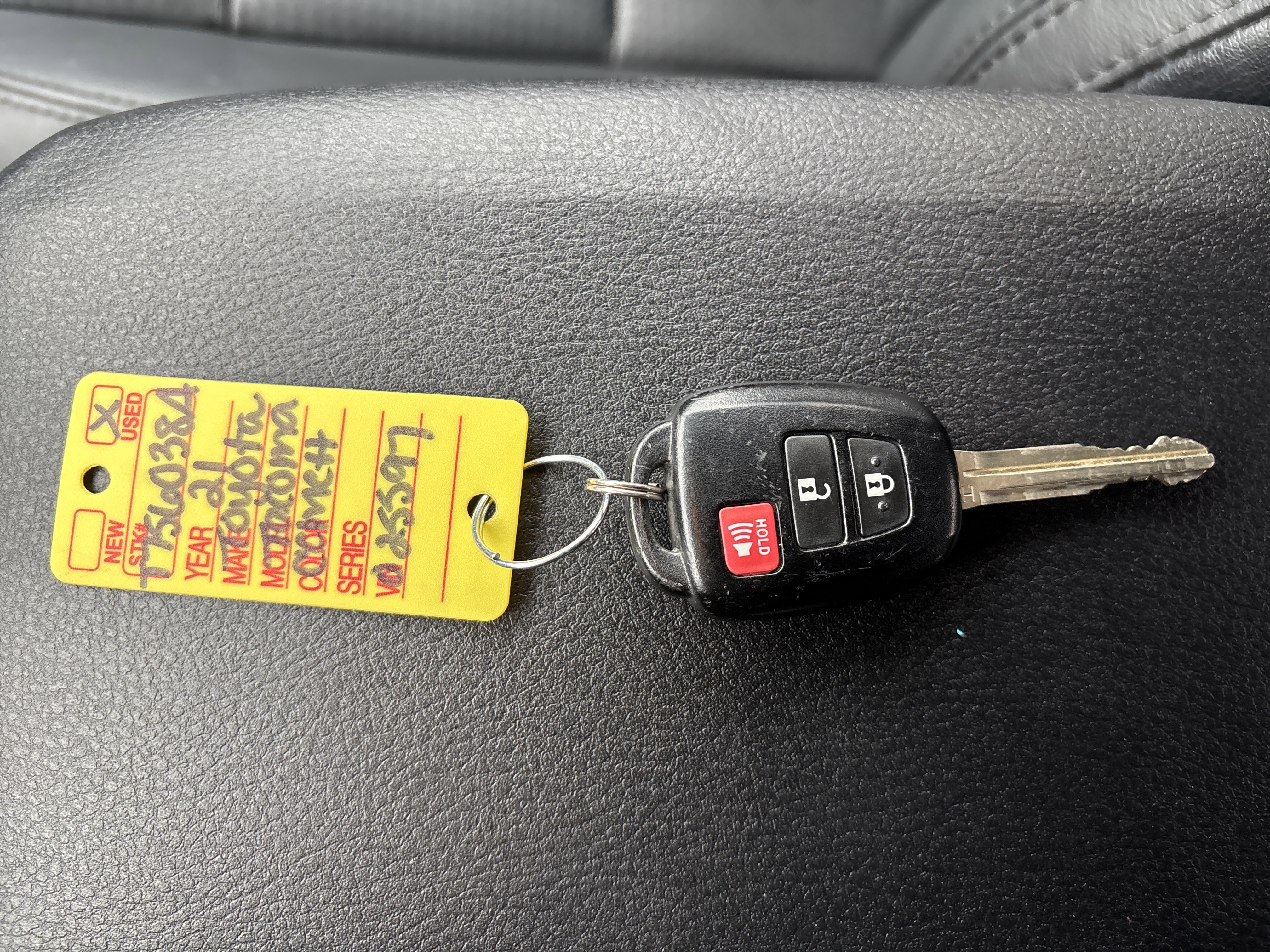 Used 2021 Toyota Tacoma TRD Off-Road w/ TRD Premium Off Road Package image 30