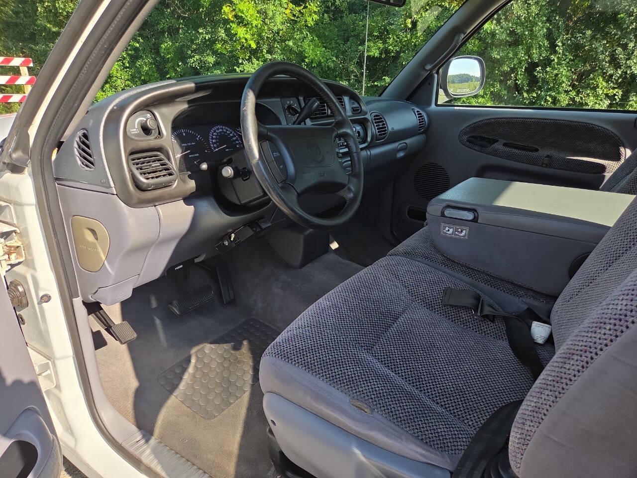 Used 1998 Dodge Ram 2500 Truck 2WD Quad Cab image 15