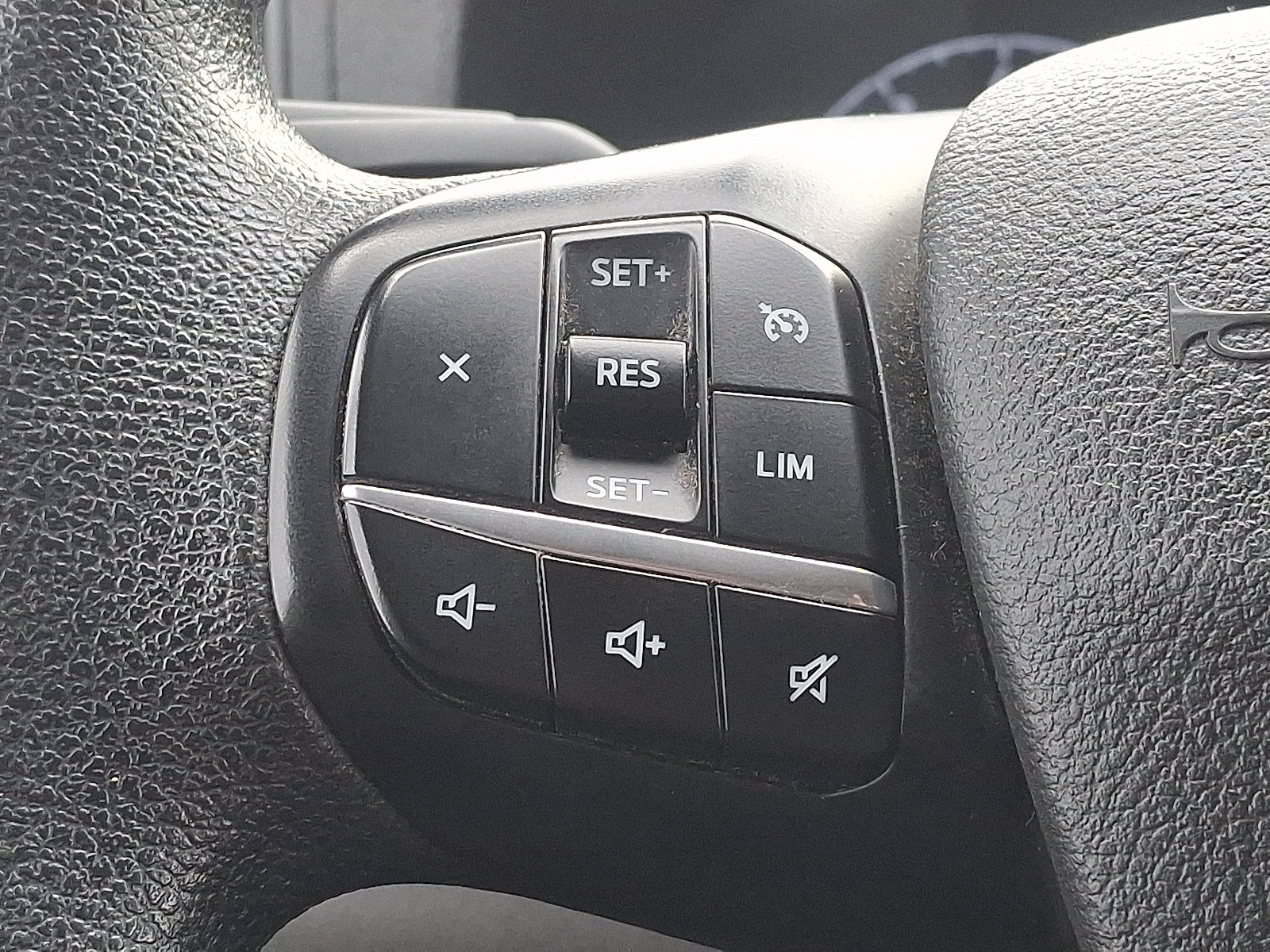 Used 2024 Ford Transit 250 Low Roof w/ Exterior Upgrade Package image 20