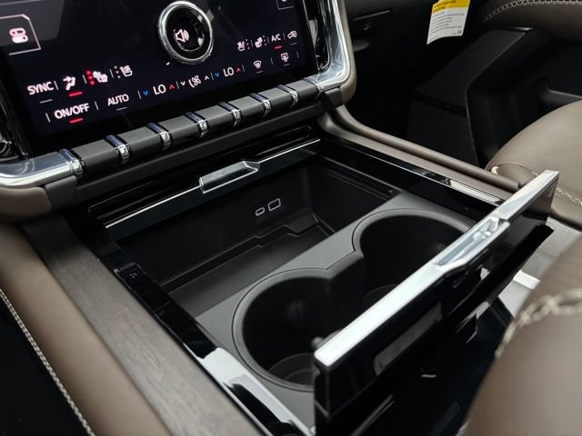 New 2026 GMC Yukon XL Denali Ultimate AWD/4WD image 33