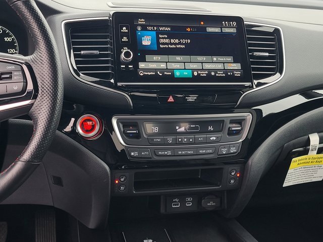 Used 2024 Honda Ridgeline Black Edition image 15