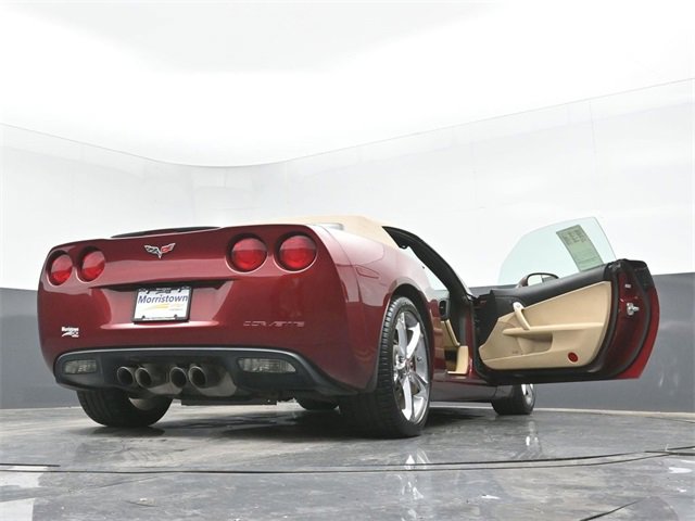 Used 2005 Chevrolet Corvette Convertible w/ Preferred Equipment Group image 38