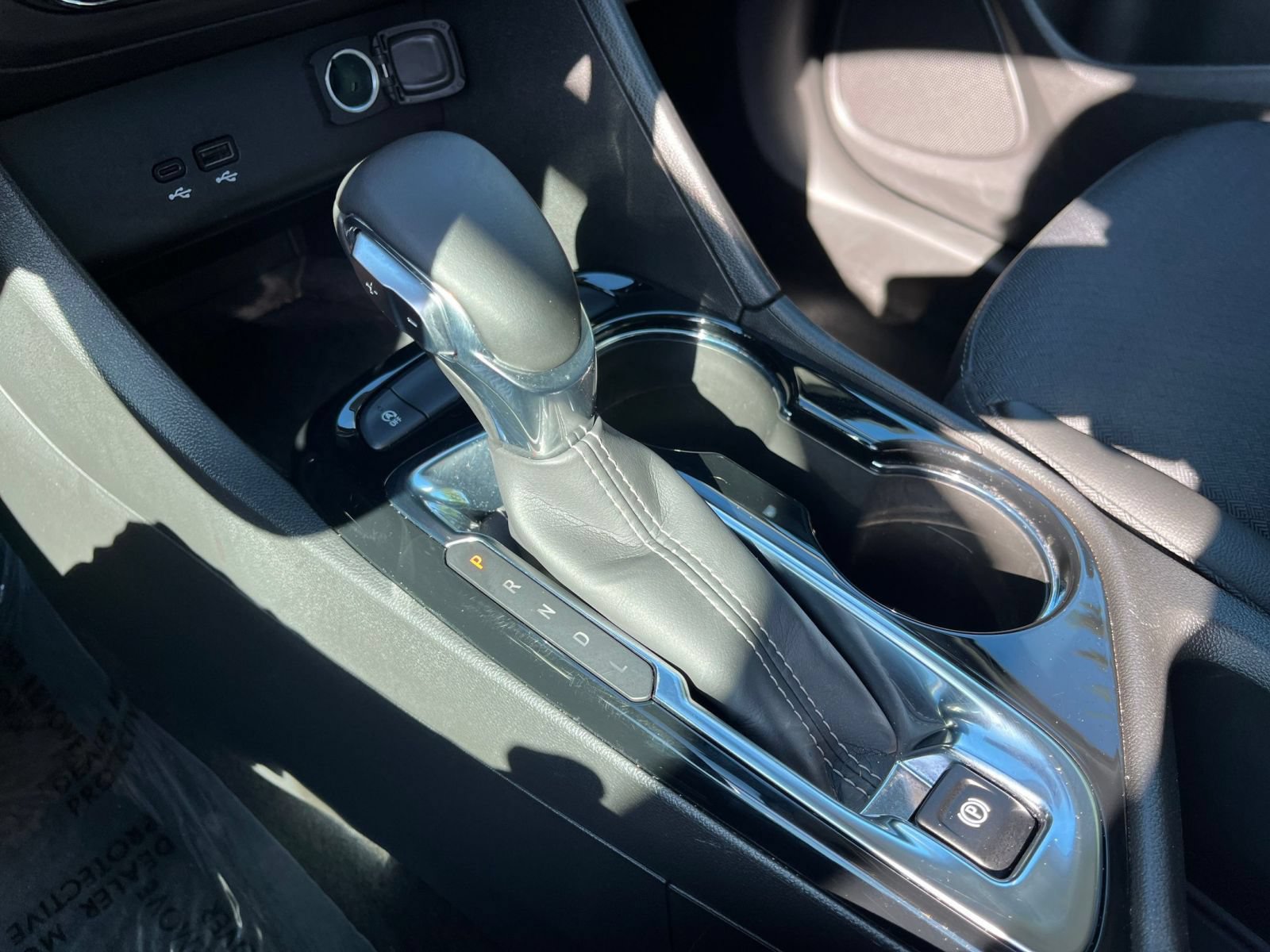 Used 2025 Buick Encore GX Preferred FWD image 41