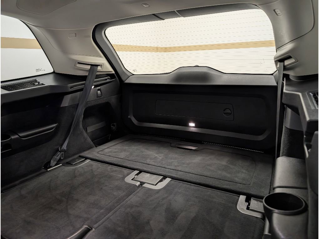 Used 2017 Volvo XC90 T6 Inscription w/ Vision Package image 18