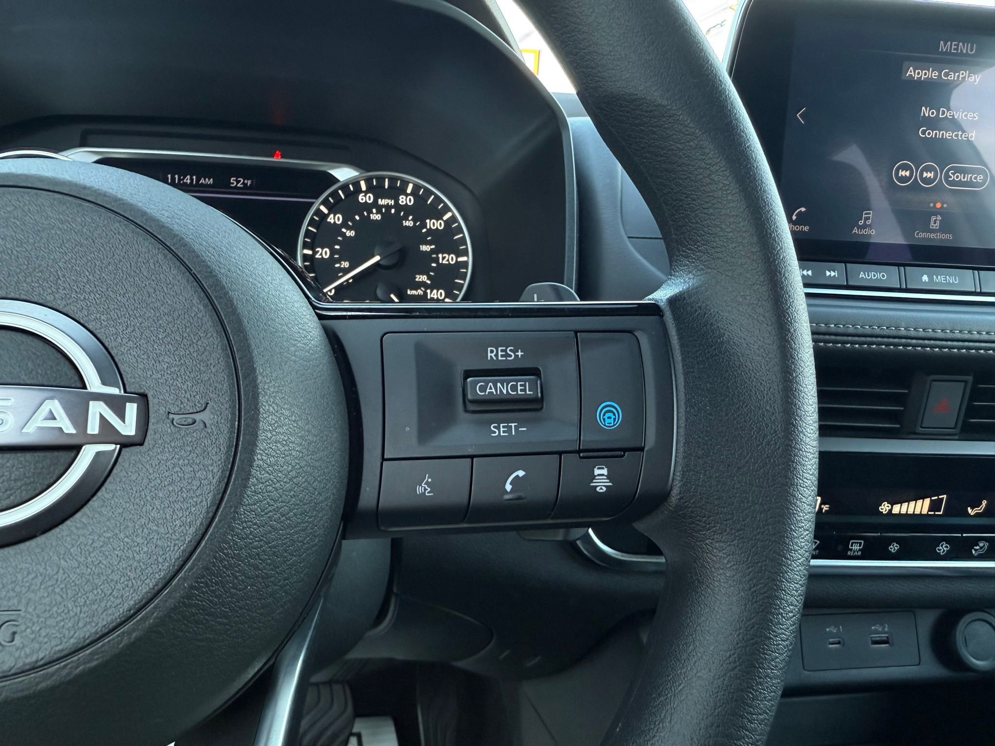 Used 2023 Nissan Rogue SV image 46