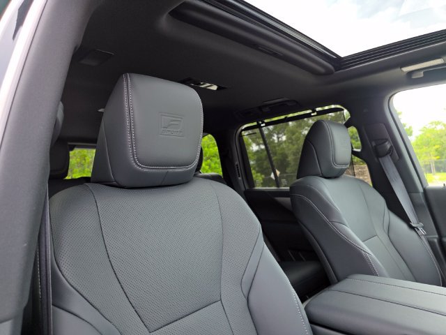 New 2026 Lexus LX 600 F Sport w/ Accessory Package (Z1) AWD/4WD image 11