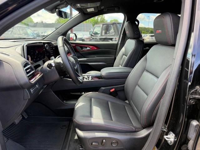 Used 2024 Chevrolet Traverse Z71 w/ Enhanced Driving Package AWD/4WD image 15