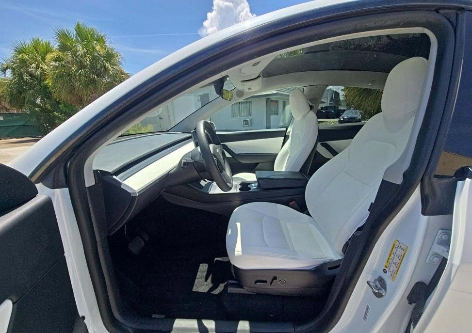 Used 2021 Tesla Model Y 2WD image 5