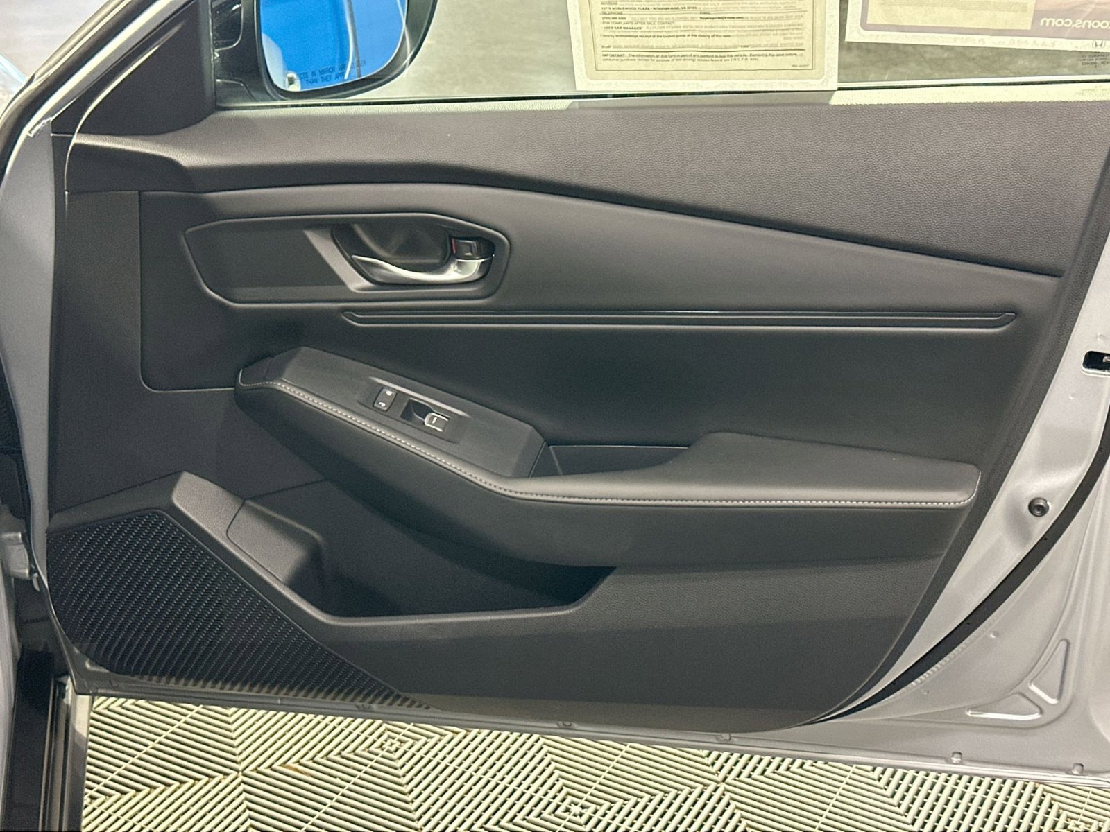 Used 2023 Honda Accord Sport image 35