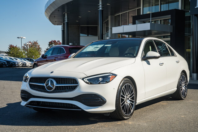 New 2027 Mercedes-Benz C 300 4MATIC Sedan image 3