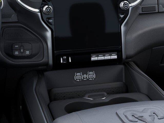 New 2026 RAM 3500 Laramie AWD/4WD image 27