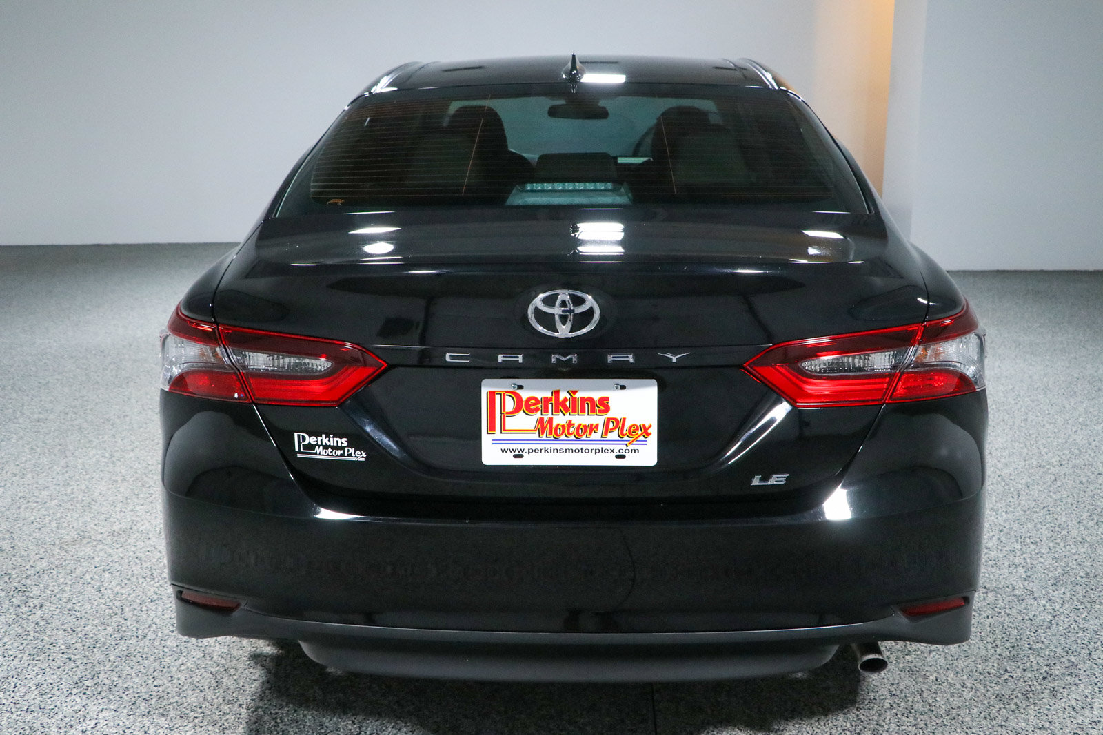 Used 2023 Toyota Camry LE FWD image 8