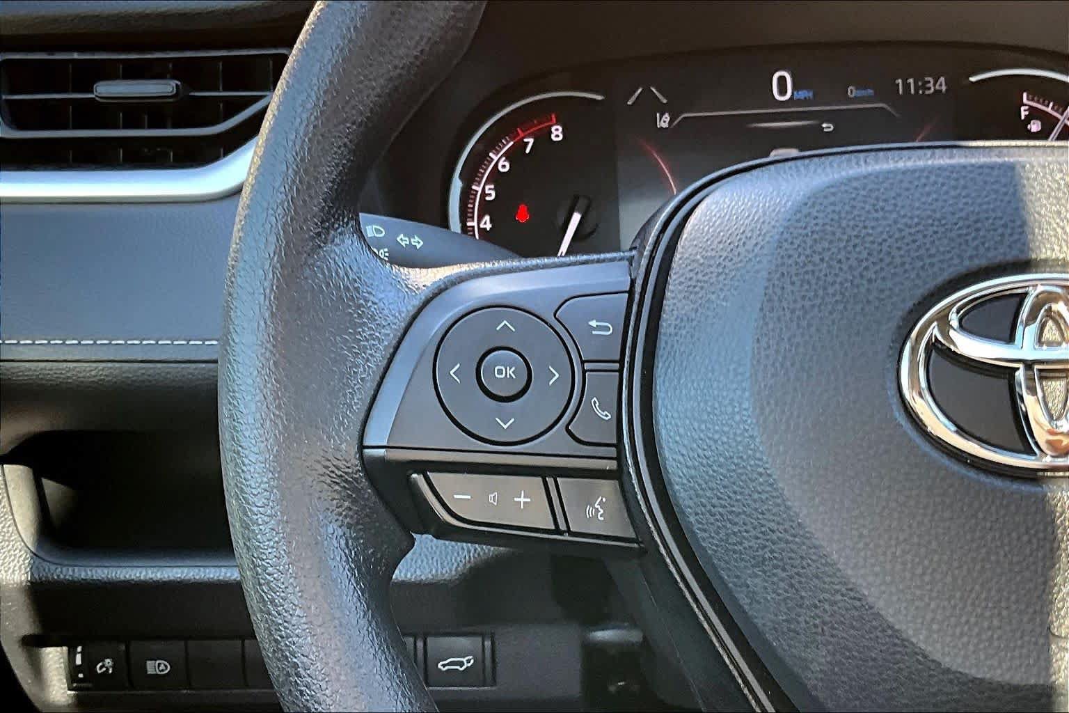 Used 2023 Toyota RAV4 XLE w/ Convenience Package FWD image 24