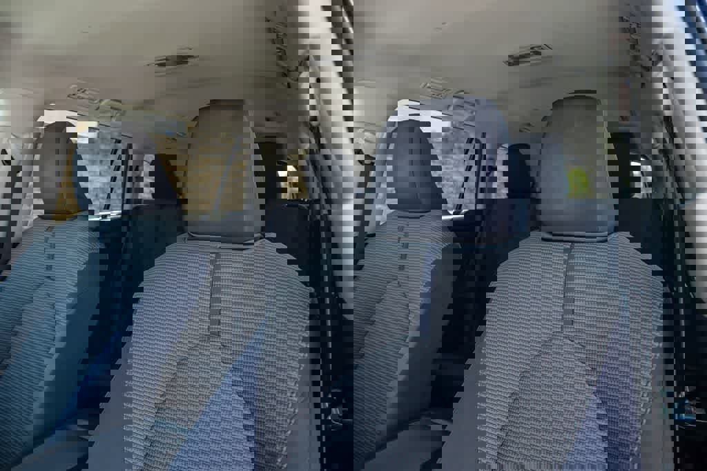 Used 2023 Toyota Highlander LE image 17