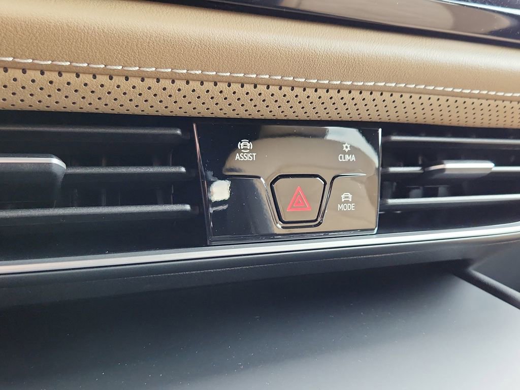 New 2026 Volkswagen Atlas Cross Sport SE image 15