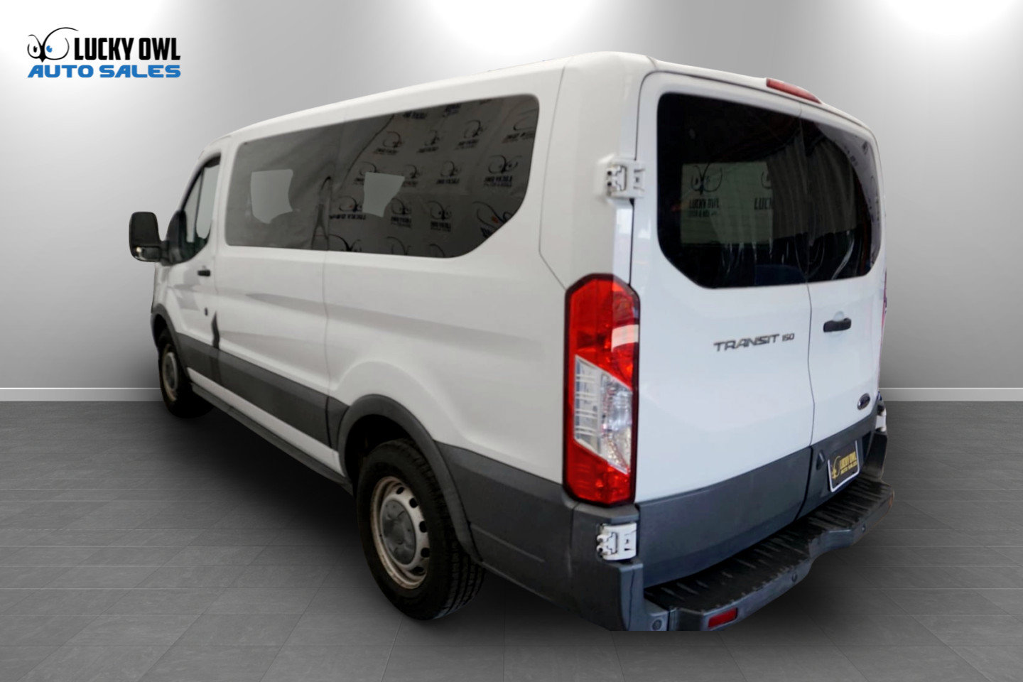 Used 2016 Ford Transit 150 XL RWD image 7