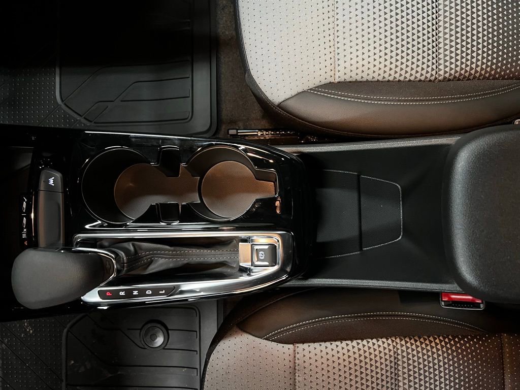 New 2026 Chevrolet Trax LT w/ Sunroof Package image 18