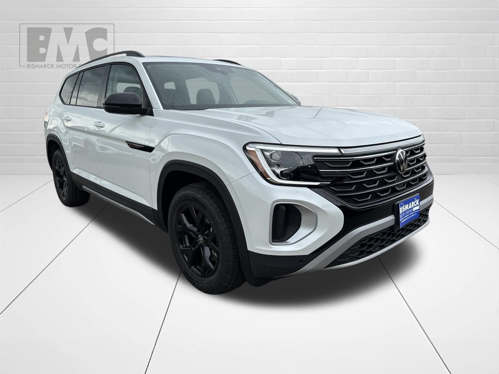 New 2026 Volkswagen Atlas Peak Edition AWD/4WD image 2
