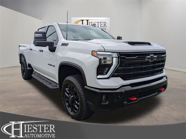 New 2026 Chevrolet Silverado 2500 LT w/ Trail Boss Package