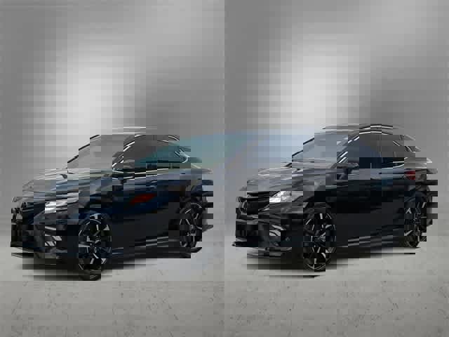 Used 2018 Toyota Camry XSE image 4