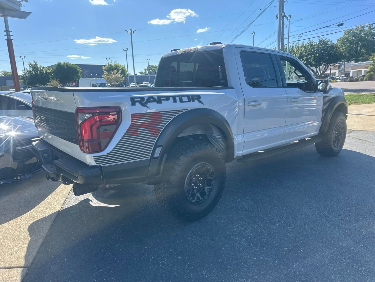 Used 2025 Ford F150 Raptor w/ Equipment Group 803A Raptor R AWD/4WD image 3