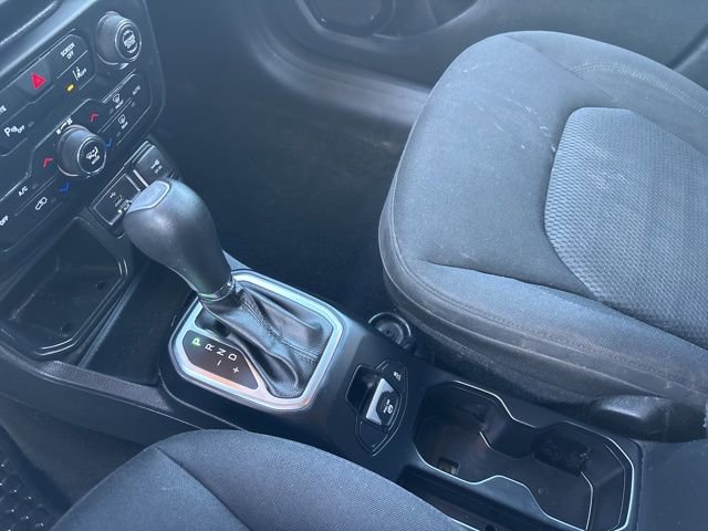 Used 2018 Jeep Renegade Altitude w/ Advanced Technology Group image 25