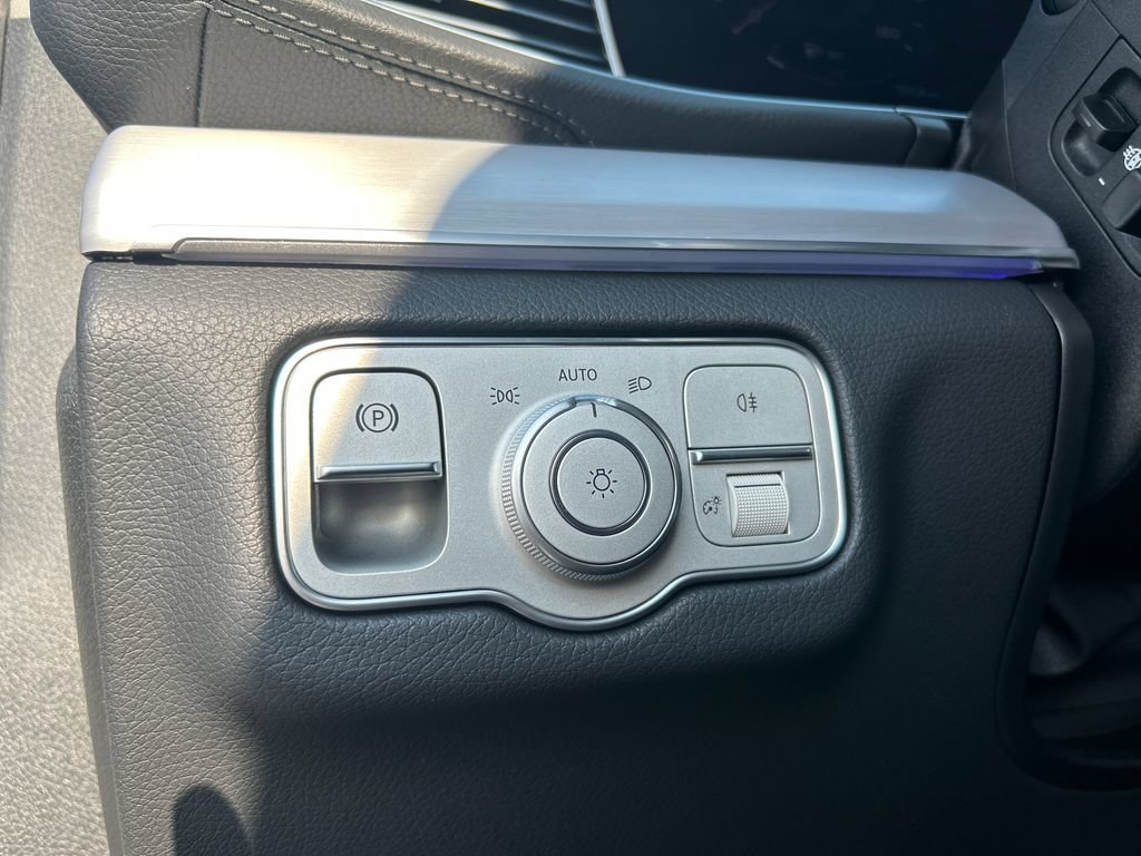New 2026 Mercedes-Benz GLS 450 4MATIC image 14