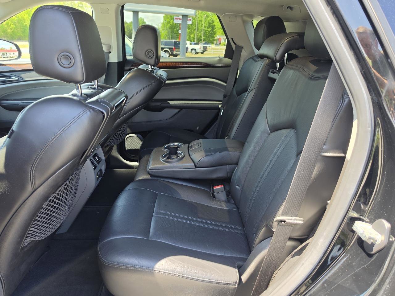 Used 2010 Cadillac SRX Luxury FWD image 4