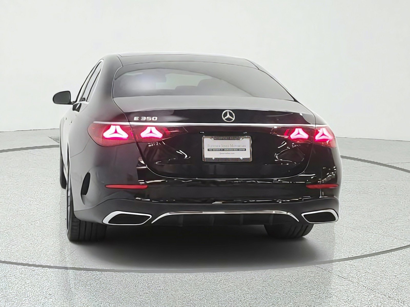 Used 2025 Mercedes-Benz E 350 Sedan image 6