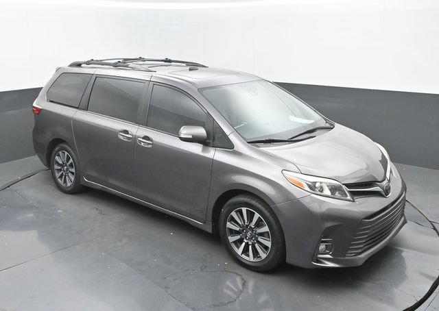 Used 2019 Toyota Sienna Limited FWD image 28