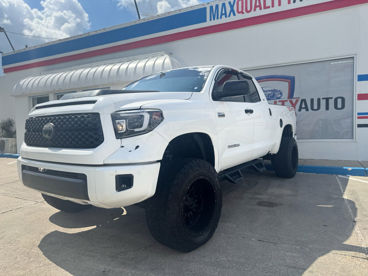 Used 2014 Toyota Tundra SR5 image 5