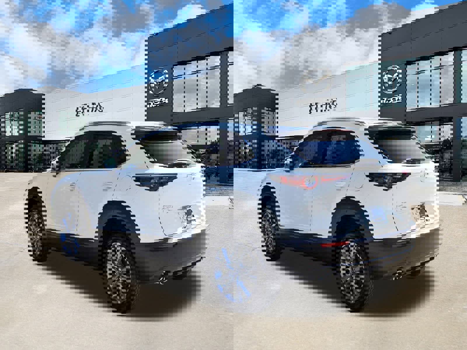 Certified 2025 MAZDA CX-30 AWD 2.5 S w/ Preferred Package image 2