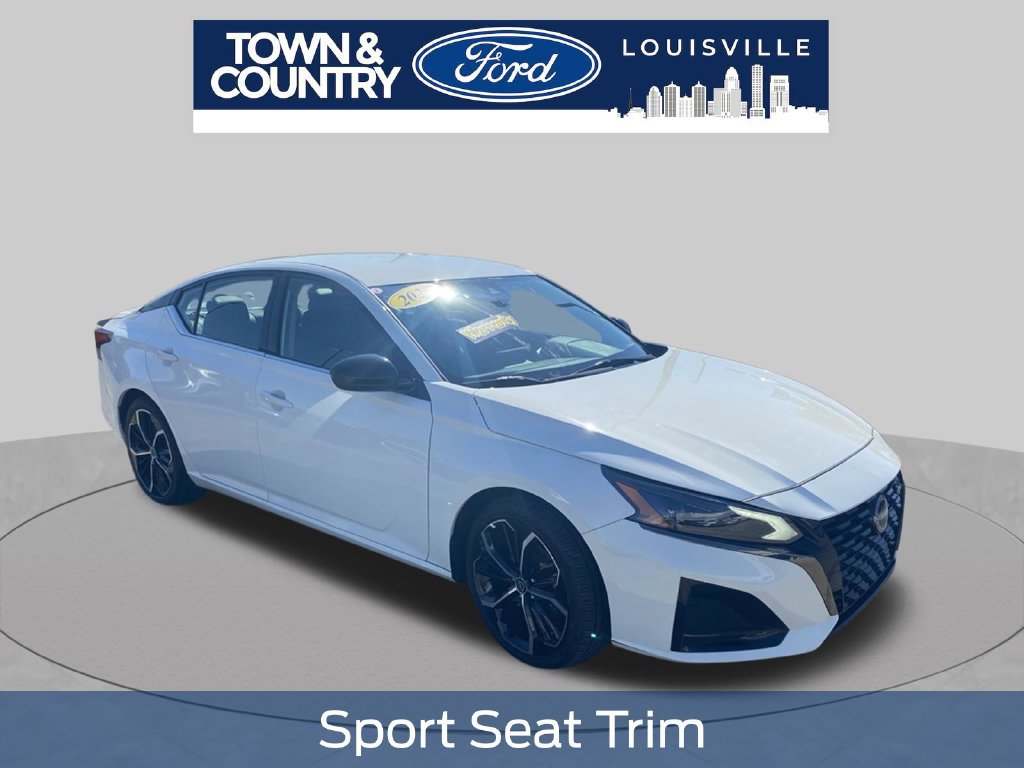 Used 2024 Nissan Altima 2.5 SR FWD image 7
