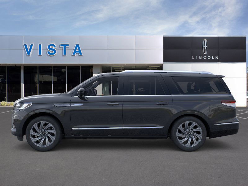 New 2024 Lincoln Navigator L Reserve image 3